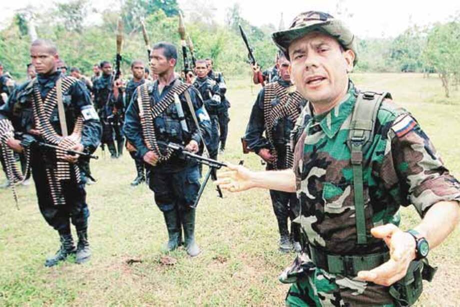 El otrora jefe de las Autodefensas Unidas de Colombia, Carlos Castaño.