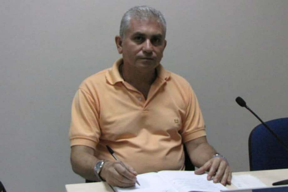 Jose Gelvez Albarracín, comandante político de las Autodefensas del Bloque Resistencia Tayrona se desmovilizó el 3 de febrero de 2006 Foto: Archivo particular.