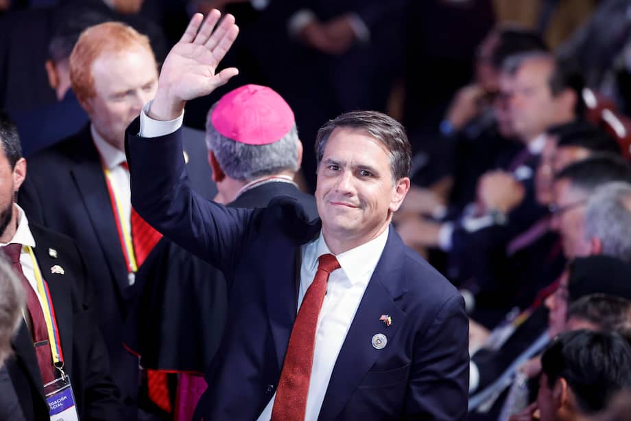 El fiscal general de Estados Unidos, Todd Blanche, asiste a la ceremonia de investidura de Abelardo de la Espriella.