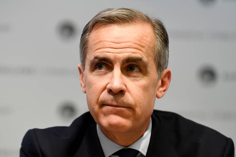 En unas breves declaraciones a los periodistas, el líder canadiense, Mark Carney, que antes dirigió el Banco de Canadá y el Banco de Inglaterra, dijo que se sentía “honrado” de recibir casi el 86 % de los votos liberales.