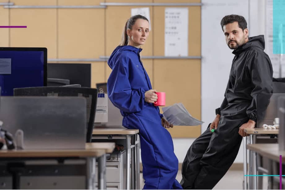 La marca Totto lanzó una colección con telas antifluido, overoles de protección reutilizables, polainas cubre zapatos y otras prendas. / Tomado de la tienda virtual de Totto.