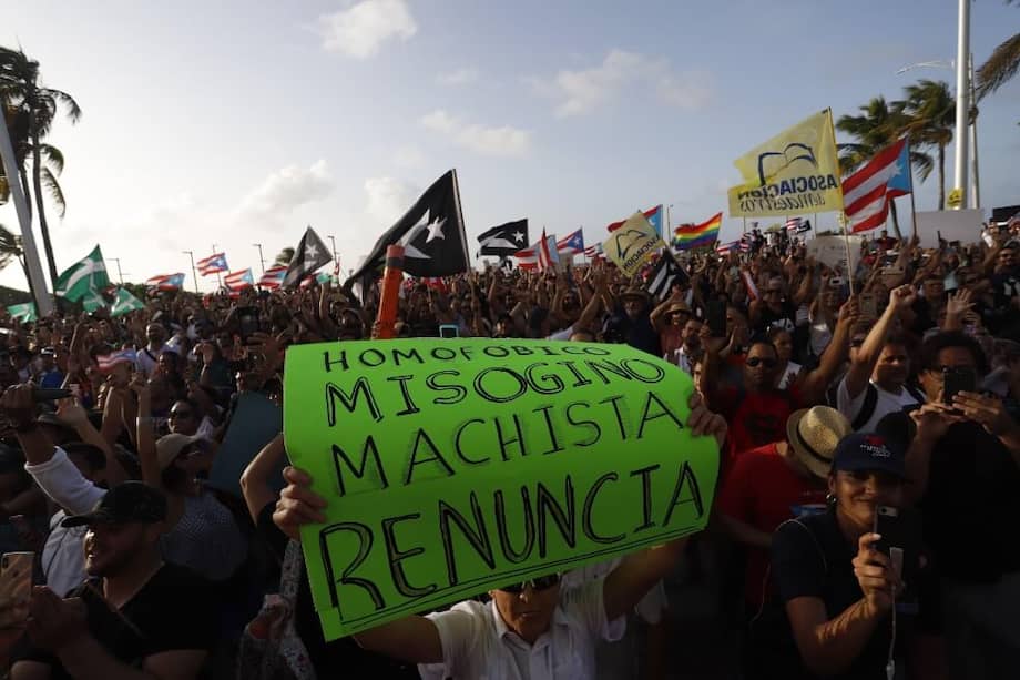 Toda esta semana miles de manifestantes han salido a clamar la dimisión de Rosselló. / EFE