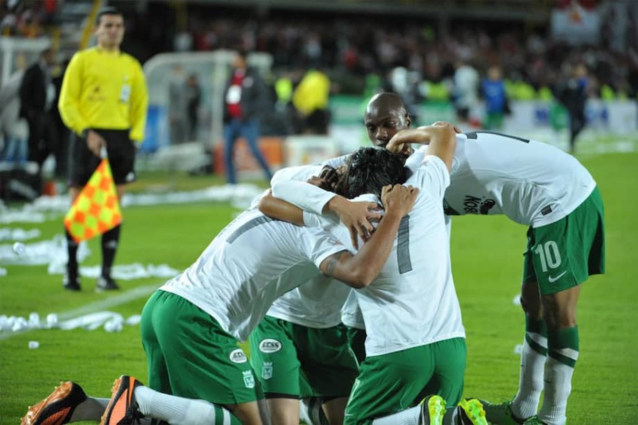 Nacional derrotó con tiros desde el punto penal al Sevilla de España