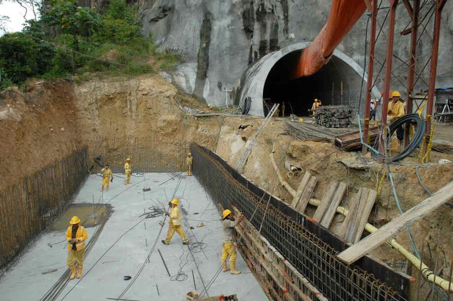 El país requiere la adopción de documentos estándares de contratación, especialmente en la construcción de obras. / Archivo