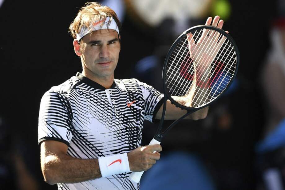 Federer espera seguir ampliando su leyenda en el tenis. / EFE
