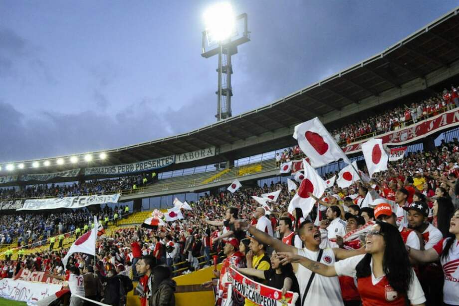 Para el clásico bogotano de este domingo solo estaba autorizado el ingreso de hinchas de Santa Fe. / Archivo