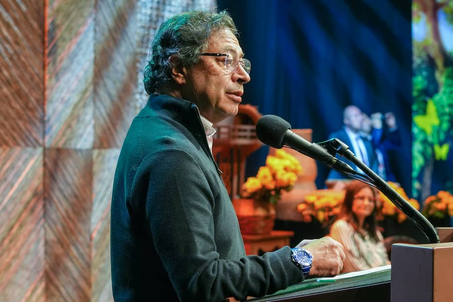 Desde el Pacto lo apoyaron, mientras que desde la oposición criticaron las razones detrás de su decisión.