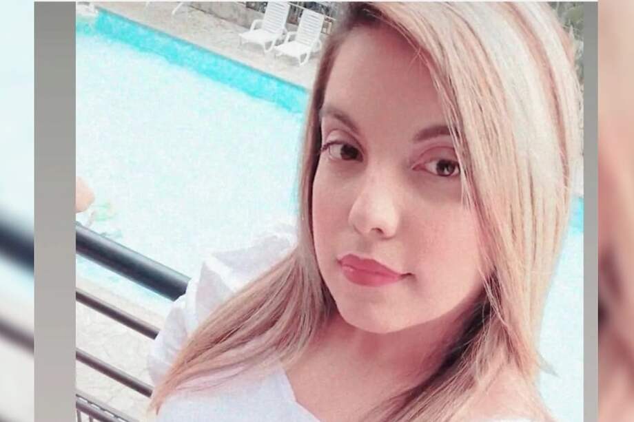 Leily Vanegas es psicóloga y tiene dos hijas.