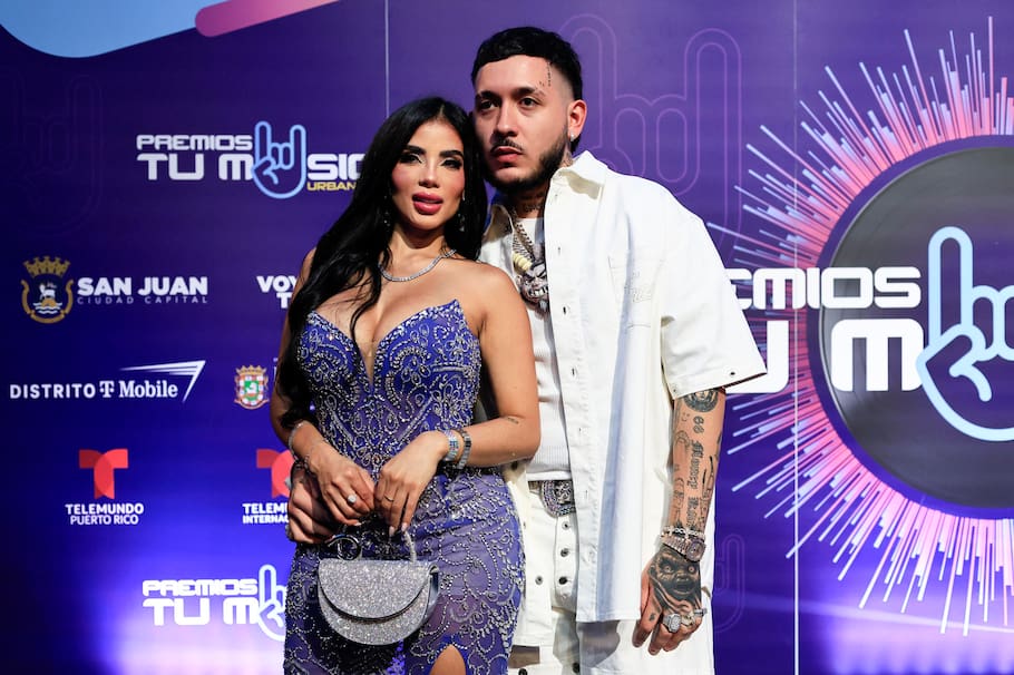 Después de varias semanas de rumores, la exparticipante de ‘La casa de los famosos’ confirmó que será mamá por tercera vez. Así se ve. mios Tu Música Urbano este jueves, en el Distrito T-Mobile en San Juan (Puerto Rico). EFE/ Thais Llorca