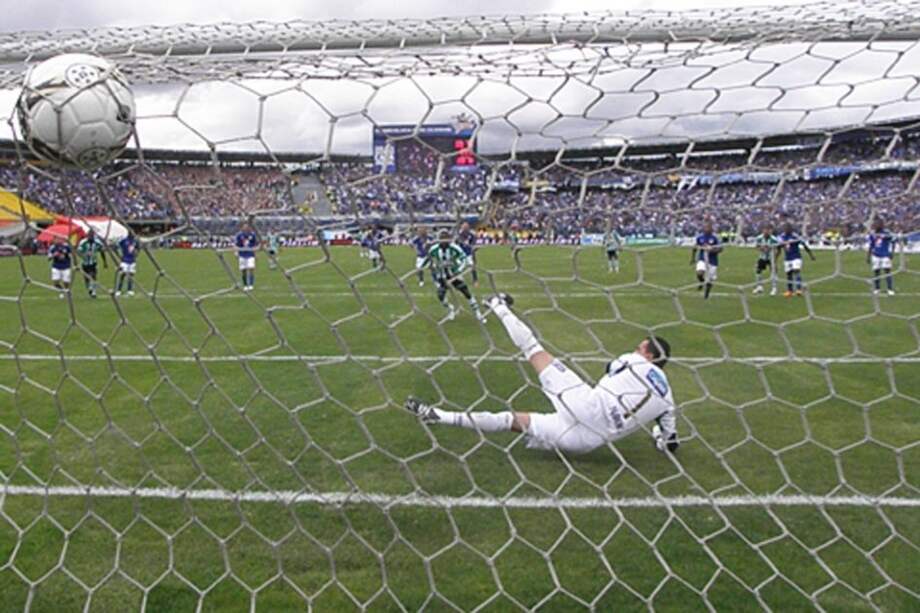 El líder, Millonarios, visita al equipo paisa en el Atanasio Girardot. / Tomada de Ligapostobon.com.co