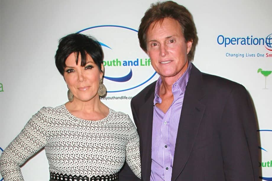 Kris Jenner y Bruce Jenner se divorcian tras 22 años de matrimonio.