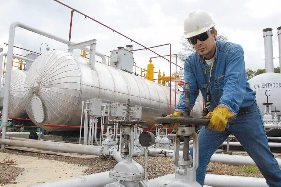 El sector del gas natural enfrentado por presuntos sobrecostos en tarifa eléctrica en momentos de pandemia y posible apagón desde el año próximo. / Ecopetrol