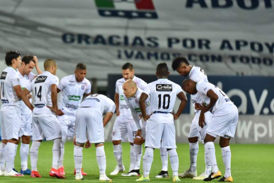 Once Caldas tendría 14 jugadores con coronavirus y diez de ellos serían asintomáticos.
