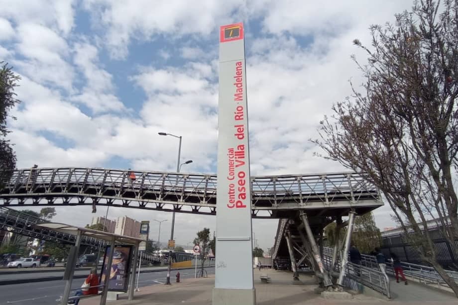 Cinco estaciones del sistema han cambiado de nombre a través de convenios público – privados.