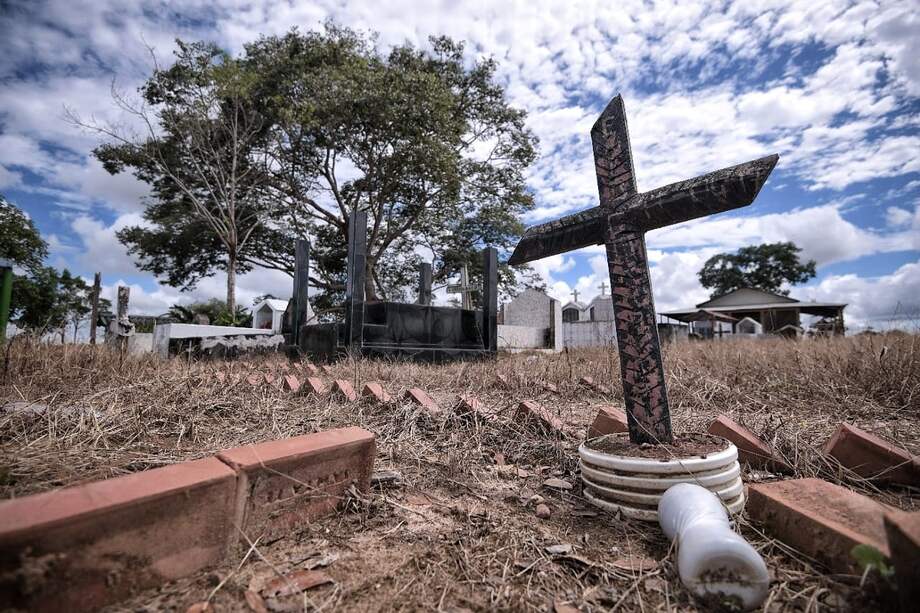 ¿Por qué, al hablar de los operativos militares, no hay un espacio de reconocimiento del dolor que se genera ante el reclutamiento forzado? ¿Por qué el discurso oficial se centra en mostrar victorias perfectas cuando la realidad del conflicto es mucho más cruda, compleja y dolorosa? / Foto de referencia: El Espectador