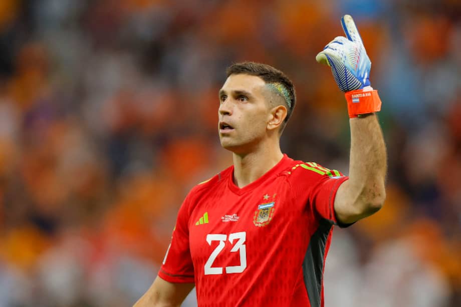 El portero del Aston Villa se disputará este prestigioso premio con el belga Thibaut Courtois, vencedor de la Liga de Campeones con el Real Madrid, y con el marroquí Yassine Bounou, que alcanzó con su selección una histórica cuarta plaza en Catar-2022.