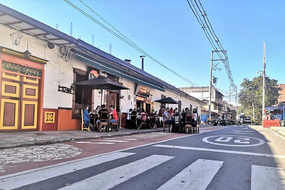 La Alcaldía de Rionegro decidió suspender el piloto "Juntos a Cielo Abierto" al considerar que no se cumplieron los protocolos de bioseguridad durante el fin de semana.