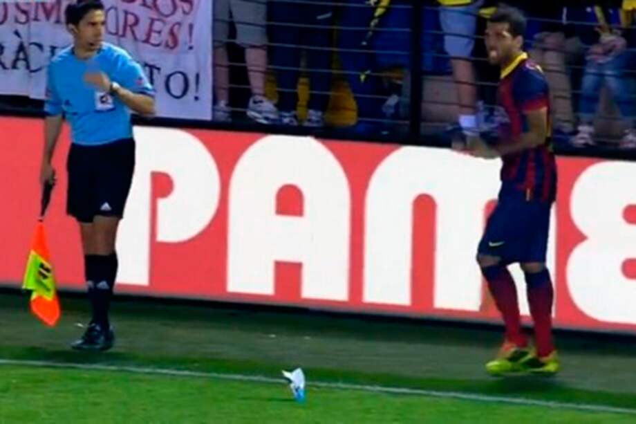 Redes sociales se llenan de bananos en Brasil en apoyo a Dani Alves