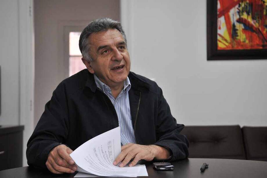 "No estamos aquí por desprogramados": Lucho Garzón