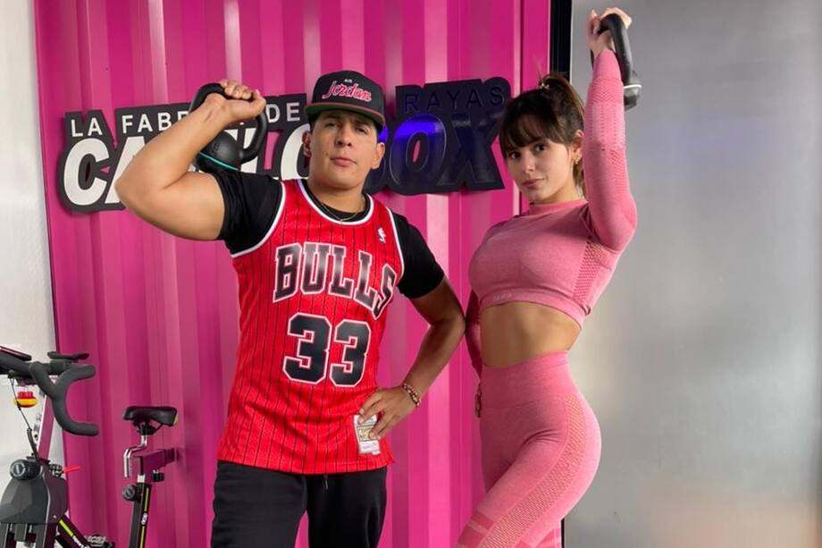 Con estos ejercicios recomendados por @camilobox_ podrás trabajar en tus piernas y tus glúteos.