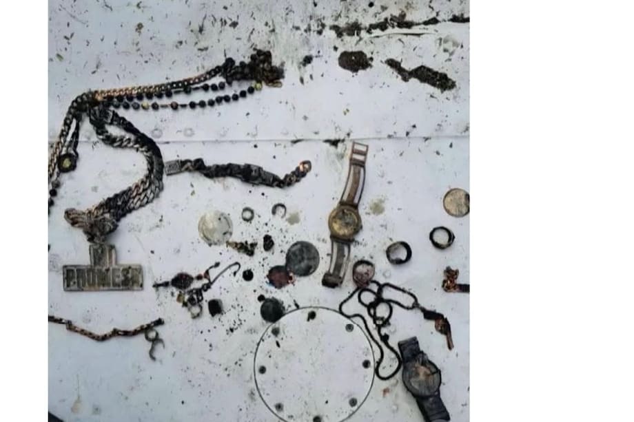 Esta imagen, que circuló en las redes, dejaría en evidencia cómo quedaron las pertenencias de Yeison Jiménez tras el accidente