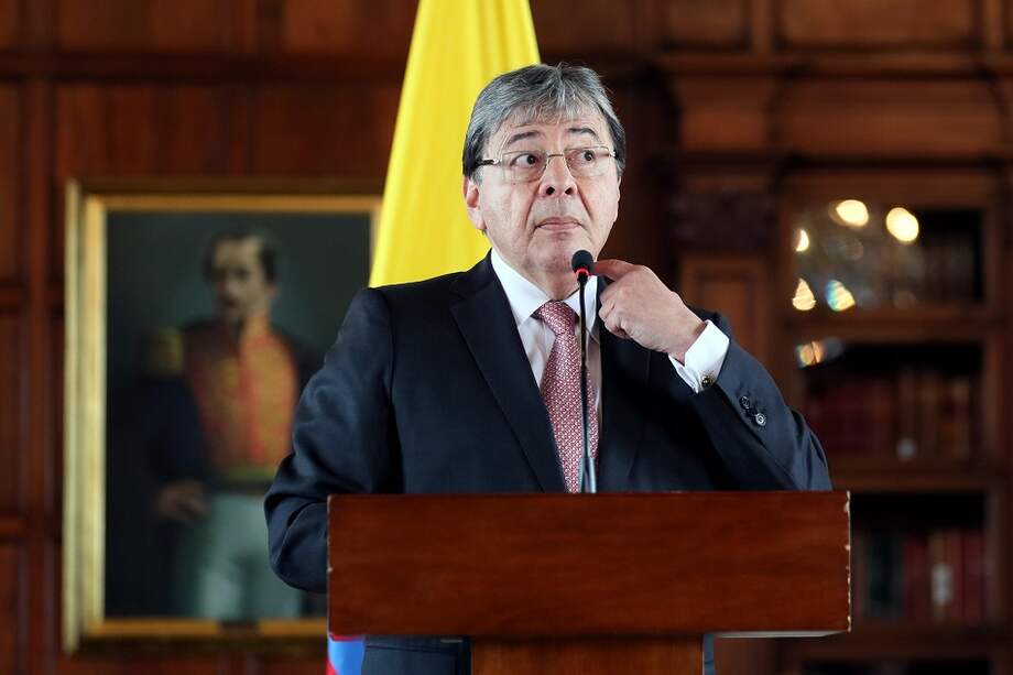 Carlos Holmes Trujillo, canciller de Colombia, en rueda de prensa el martes 30 de octubre. / EFE
