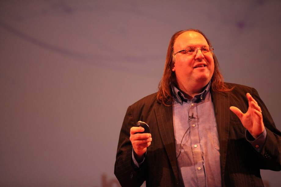 Ethan Zuckerman es director del Center for Civic Media, del Instituto Tecnológico de Massachusetts (EE. UU.). / Cortesía Premio Simón Bolívar