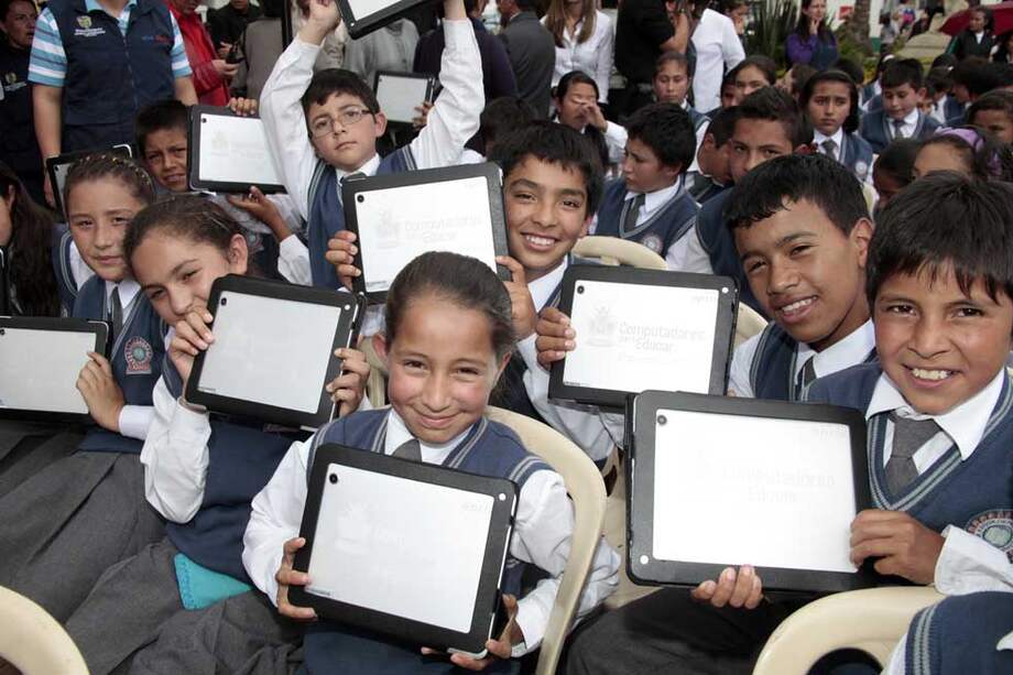 El programa Vive Digital busca entregarles equipos a 8,5 millones de estudiantes de escuelas públicas al término de su gestión, en agosto de 2014. / Cortesía