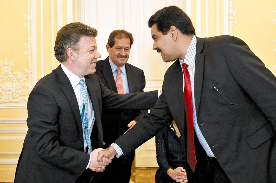 Imagen del encuentro que sostuvieron el presidente Juan Manuel Santos y Nicolás Maduro en junio de 2012, siendo este último canciller. / Casa de Nariño