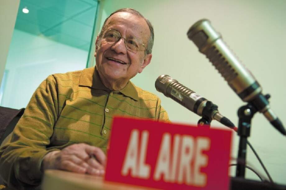 El periodista Gabriel Muñoz López dijo que siempre logró mantenerse vigente en la radio. / Archivo El Espectador