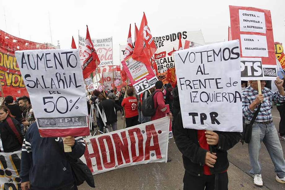 Los manifestantes cerraron las principales vías de acceso a Buenos Aires. / EFE