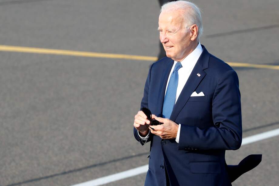 El presidente de Estados Unidos, Joe Biden, llegó al aeropuerto de Vilna, Lituania, en vísperas de la cumbre de la OTAN.