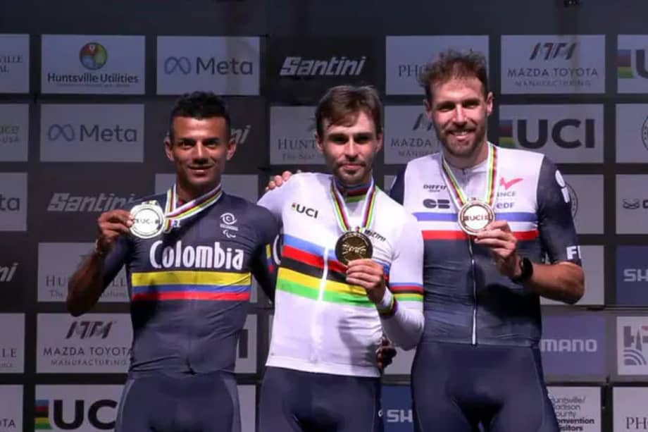 El ciclista colombiano protagonizó un ajustado sprint en la prueba de ruta C5 y terminó segundo, con el mismo tiempo del ganador. El país también sumó varios resultados destacados y top 10 en Huntsville.