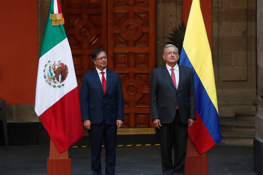 El presidente de Colombia, Gustavo Petro, y el presidente de México, Andrés Manuel López Obrador en Palacio Nacional en la Ciudad de México (México).