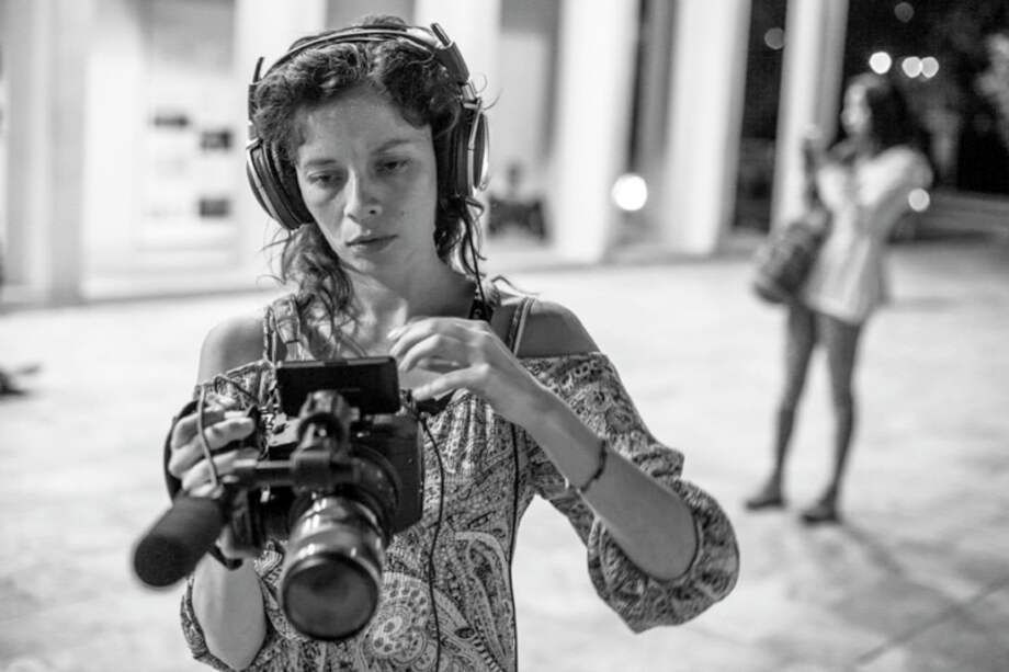 Marcela Ascencio lidera la parte audiovisual del proyecto basado en el libro “Mujer colombiana, la lucha por el silencio”. / Cortesía