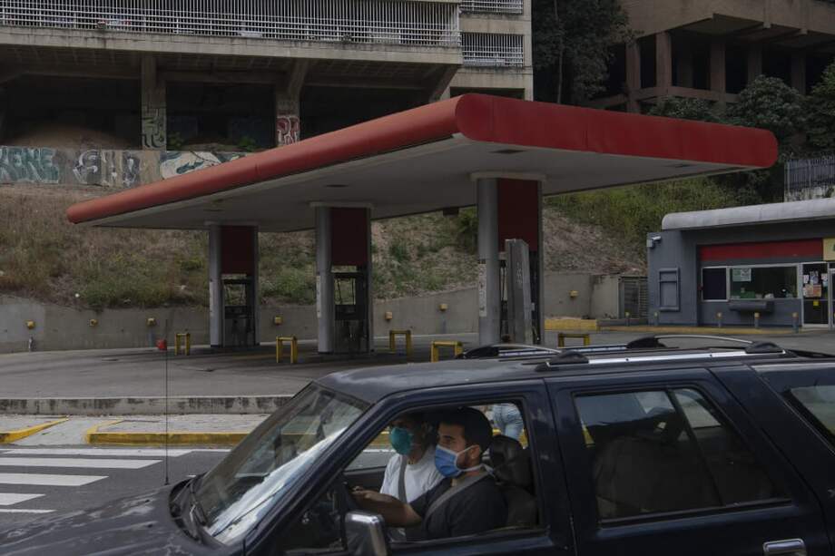Venezuela afronta una aguda escasez de combustible. / Bloomberg.