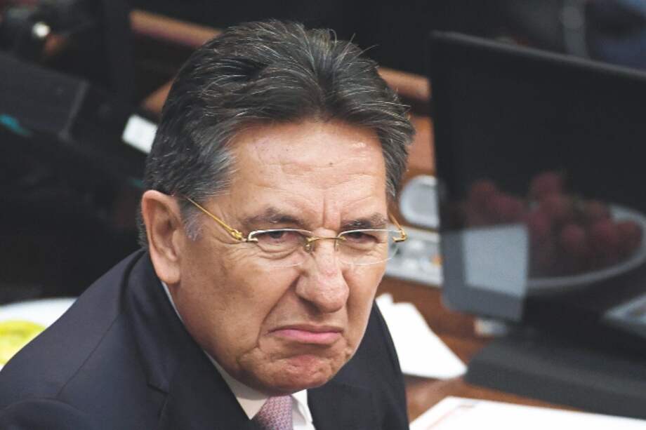 Oposición rechaza eventual llegada de exfiscal Martínez como embajador