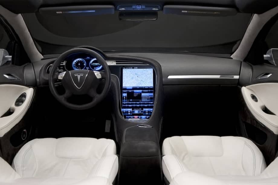 Tablero del carro autónomo Tesla S. / Tesla Motors Inc.