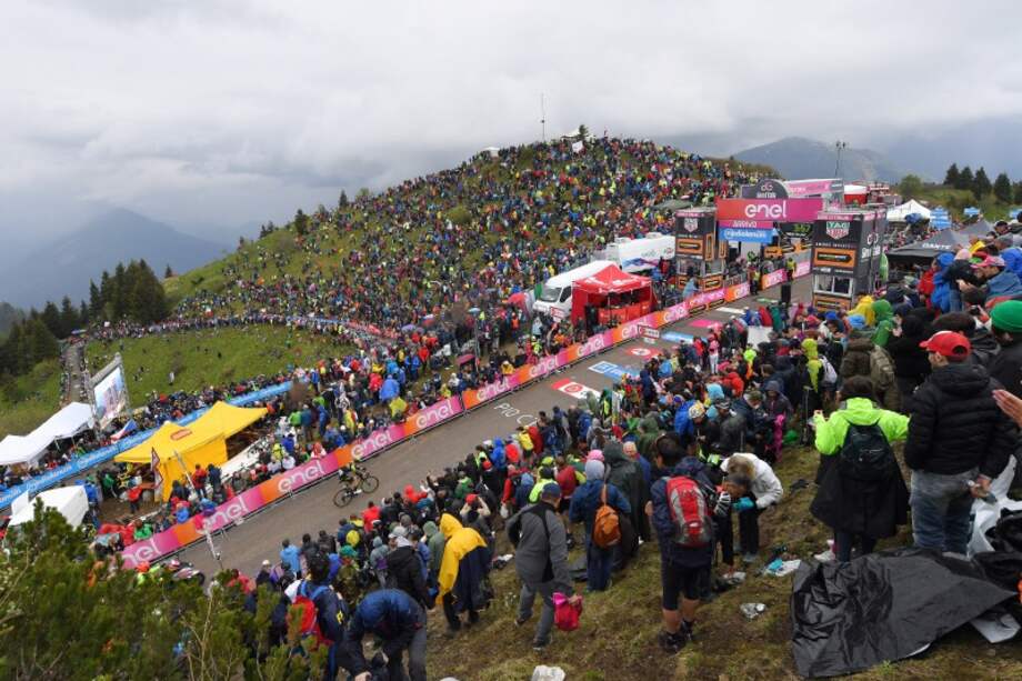 La subida al Monte Zoncolan tiene una extensión de 14 kilómetros, con inclinaciones hasta del 27% en la parte más dura, muy cerca de la meta. / Getty Images