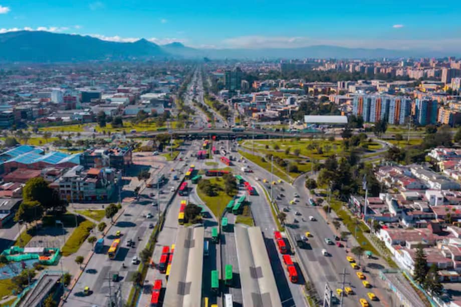 La ampliación de la Autopista Norte contempla nuevos carriles, ciclorrutas y espacio exclusivo para TransMilenio en un corredor de casi 18 kilómetros.