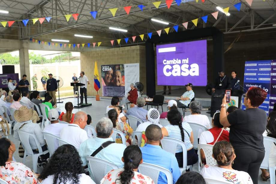 Lanzamiento del programa Cambia Mi Casa Ya en Cartagena.