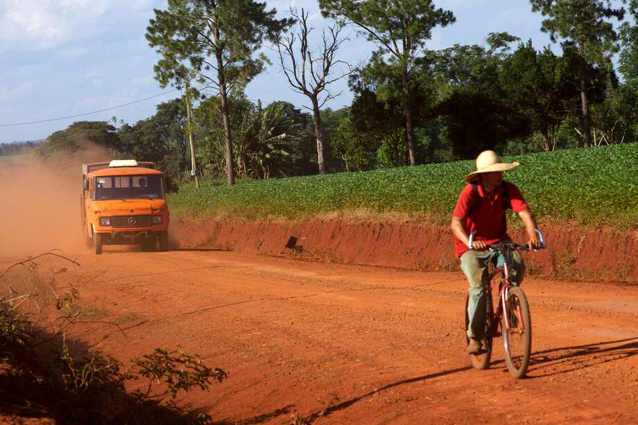 Brasil y Argentina son el destino de gran parte de las exportaciones agrícolas de Paraguay. En la imagen, una plantación de soya en la región de Campo Nueve, Paraguay. / Bloomberg News.