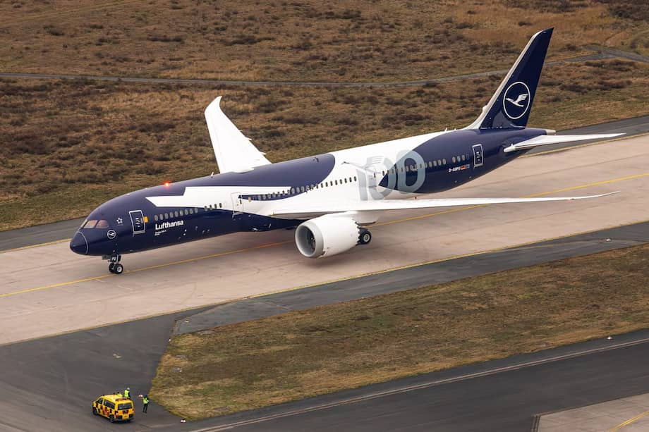 El concepto Allegris fue lanzado por Lufthansa en 2024 como parte de una renovación completa de sus cabinas para vuelos de larga distancia.