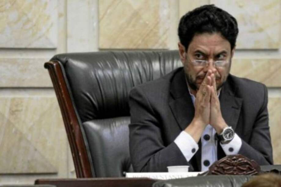 "Jamás fui a las cárceles para buscar testimonios contra Álvaro Uribe": Iván Cepeda