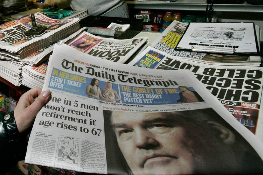 Los británicos prefieren más la radio para informarse que la prensa escrita. / Bloomberg News