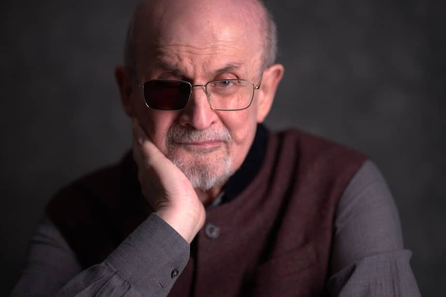 Salman Rushdie ganó el Premio Booker en 1981 con su libro "Hijos de la medianoche".