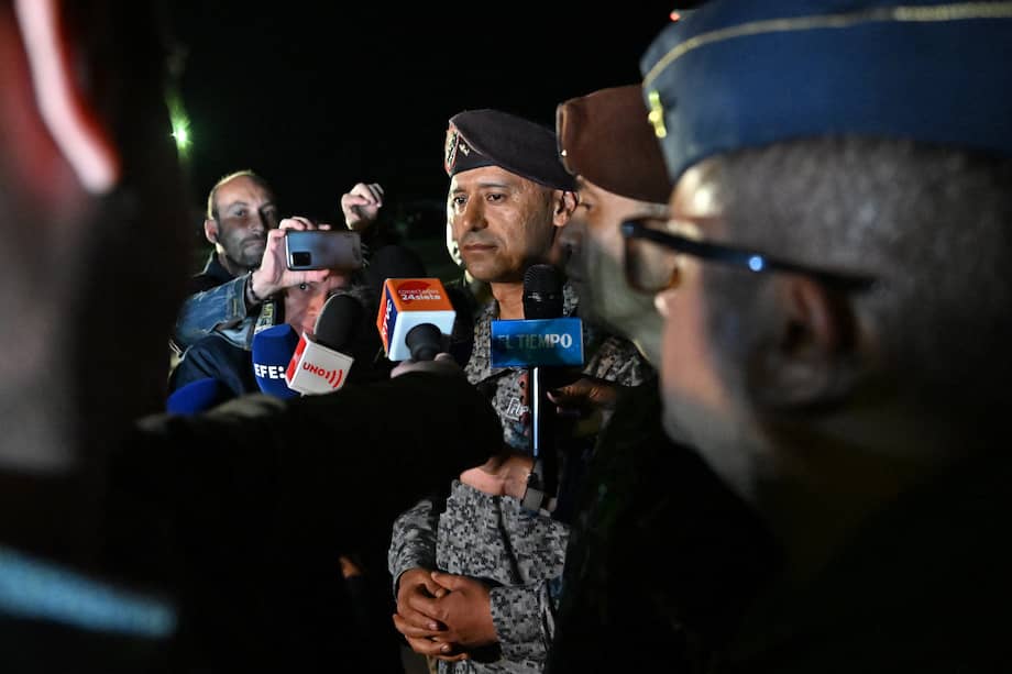 El general Pedro Sánchez será padrino de la menor de los cuatro niños rescatados en la selva.