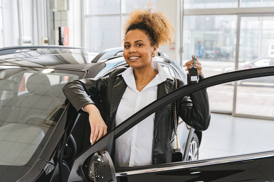 Con respecto al año pasado, hubo una caída del 24% en la compra de carros nuevos.