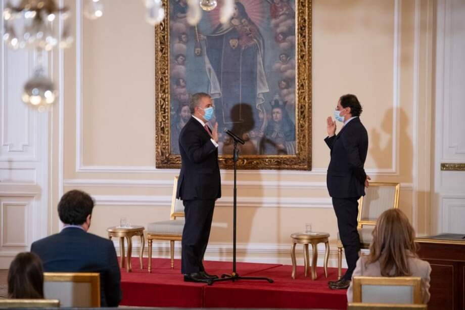 Posesión de José Manuel Restrepo como nuevo ministro de Hacienda.