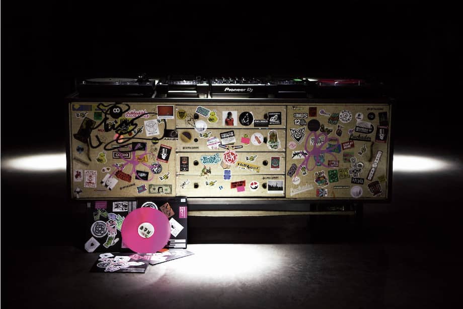 Los artistas que participaron en el proyecto Kapput.way fueron escogidos teniendo en cuenta su participación en los eventos del club, así como su trayectoria y afinidad con el estilo y la cultura que promueve el lugar.